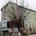 Gjykata e Dibrës për vitin 2025: Më pak çështje të reja, drejtimi i automjeteve në mënyrë të parregullt kryeson veprat penale, divorcet dominojnë çështjet civile