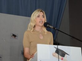Në Gjoricë anulohet dëgjesa, në Ostren banorët shkojnë në takim, por nuk gjejnë asnjë përfaqësues të bashkisë. Banorët: Frika nga protestat po pengon dëgjesat publike